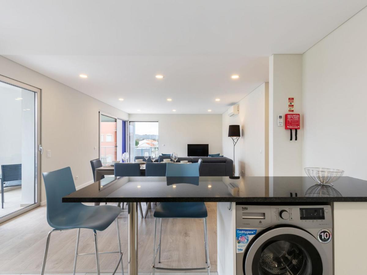 Beautiful Apartment In S O Martinho Do Porto With Balcony São Martinho do Porto Exteriér fotografie